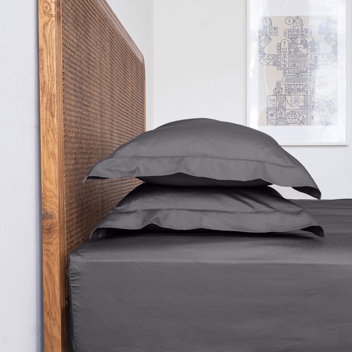 Bed Couture Silky Satin Duvet Set with pillowcases 65x65cm - Anthracite/Silver grey / Double – image 2