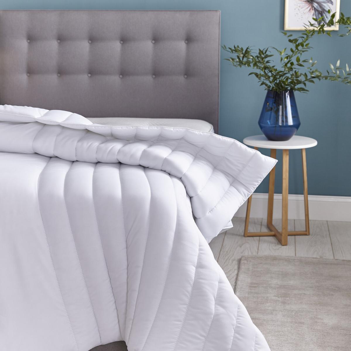 Silentnight Yours and Mine Duvet 13.5/10.5Tog - Double – image 4