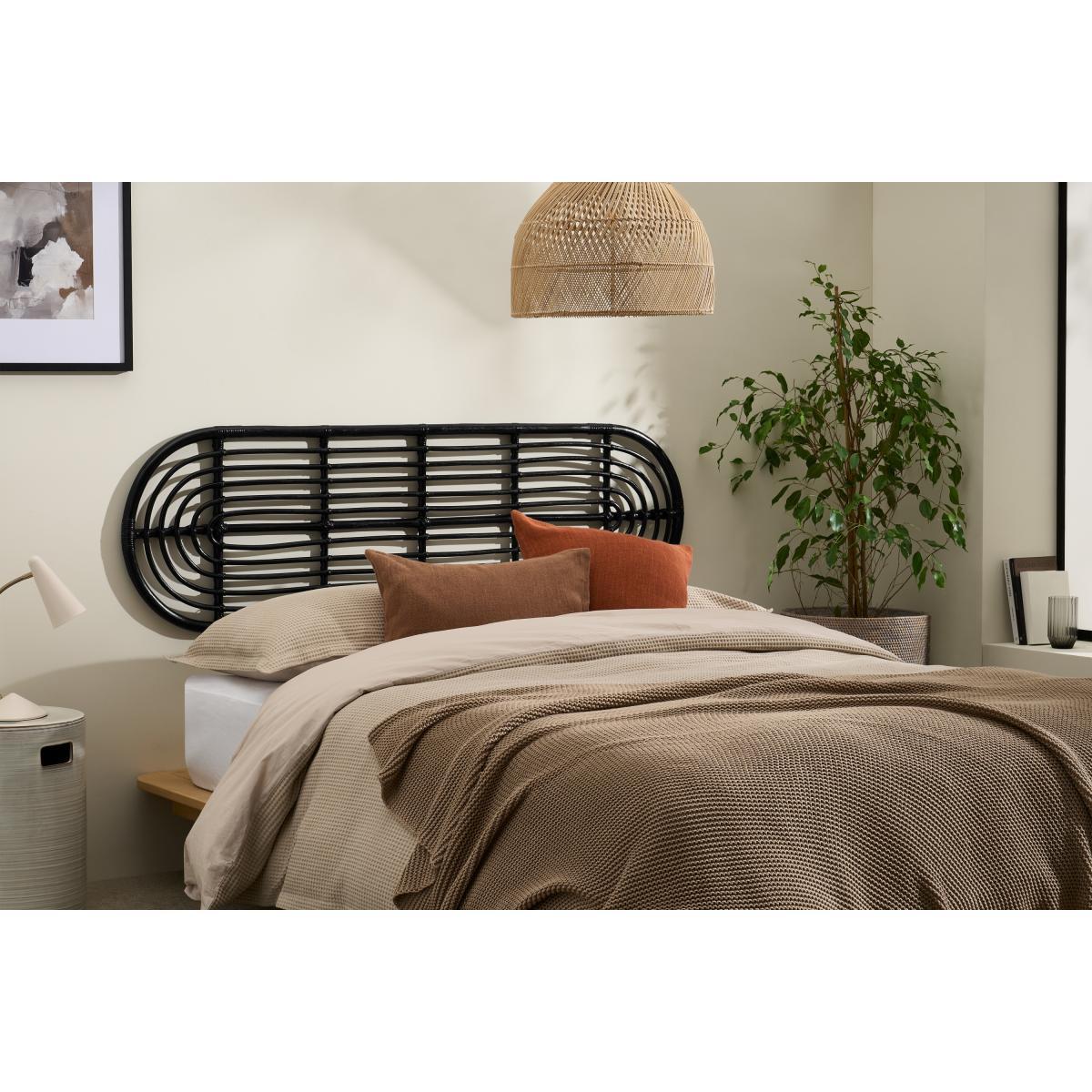 Selin Double Headboard, Oval, Black Rattan – image 3