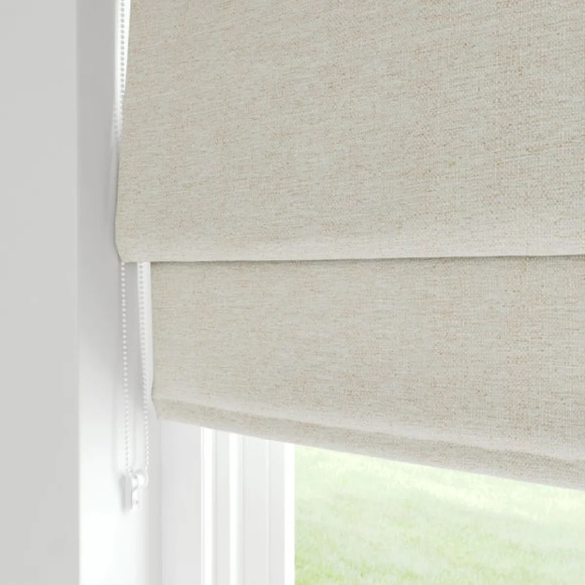 Elmore Blackout Roman Blind – image 5