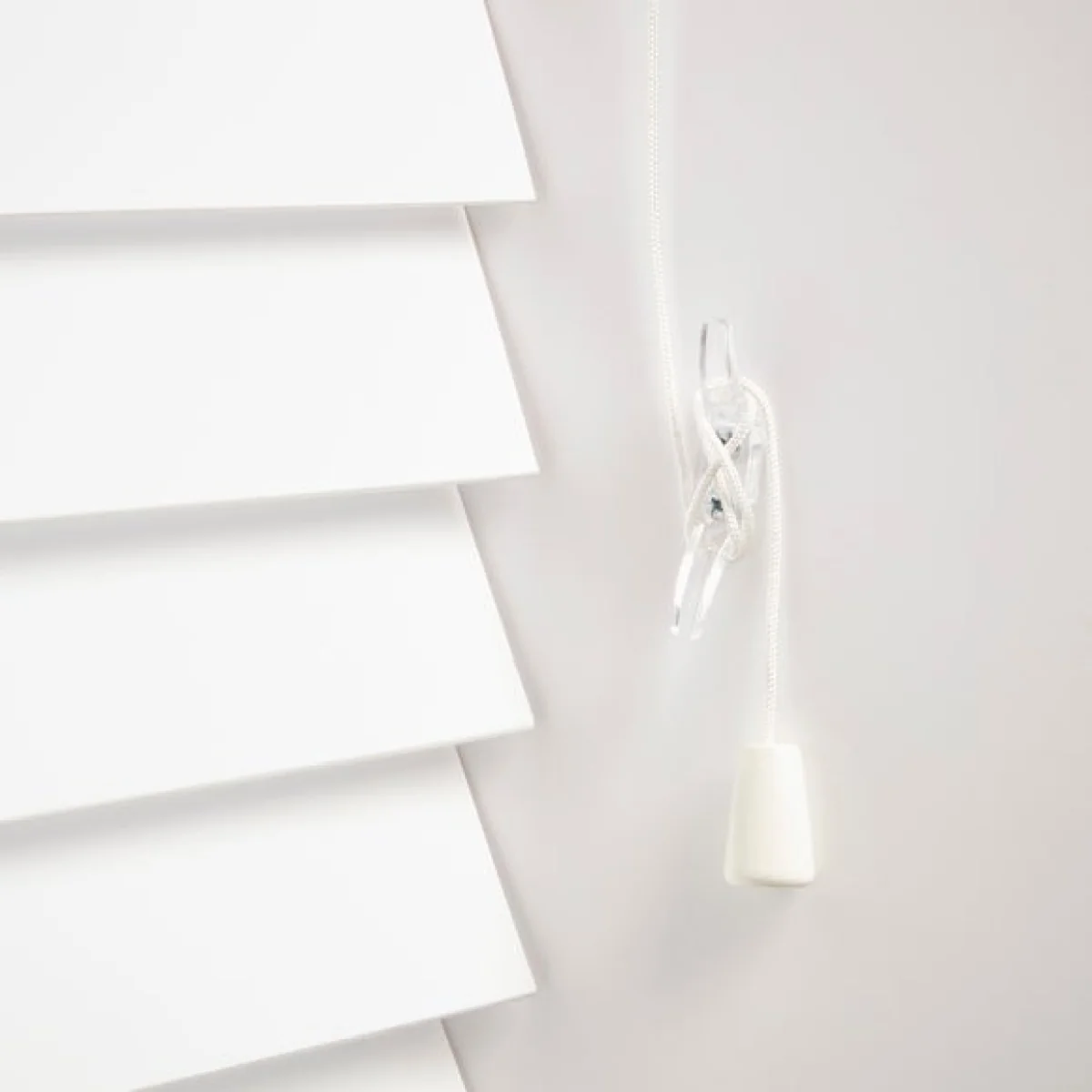 Return - Swish Hardwood Venetian Blind – image 3
