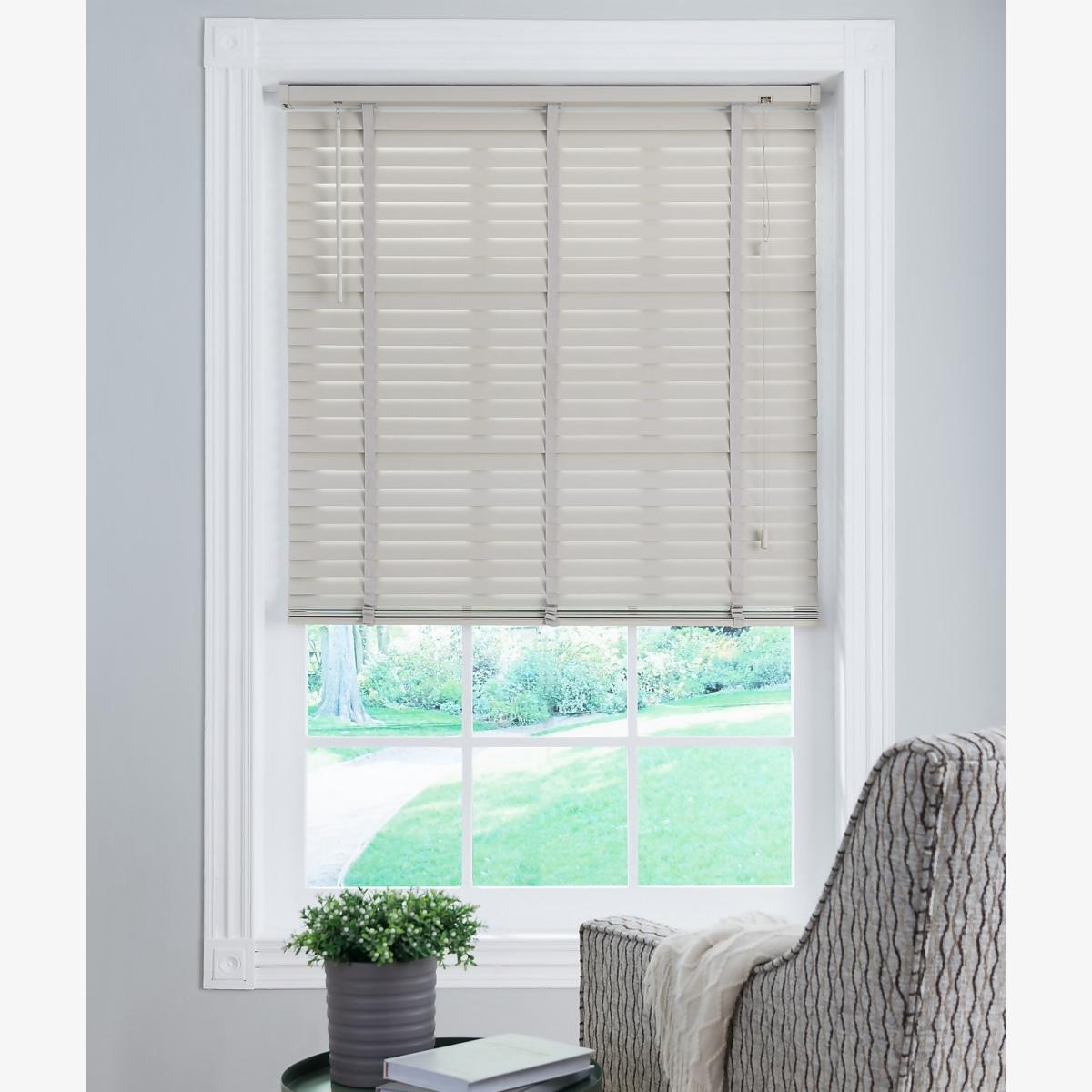 50mm Wood Venetian Blind - Grey - 100x160cm – image 1