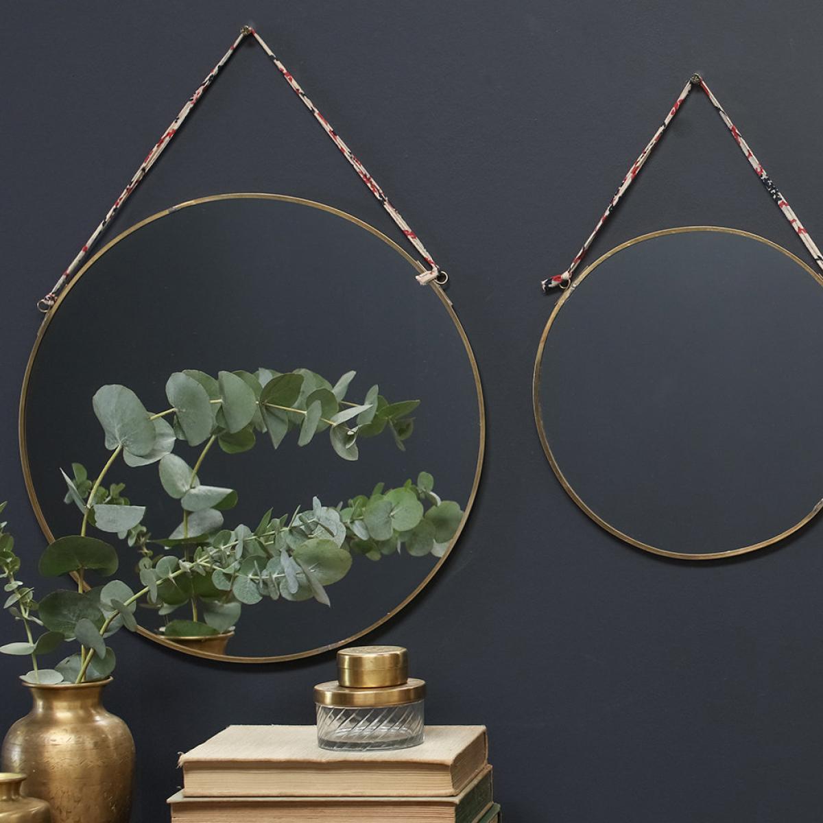 Nkuku - Kiko Round Mirror - Antique Brass - Small – image 2