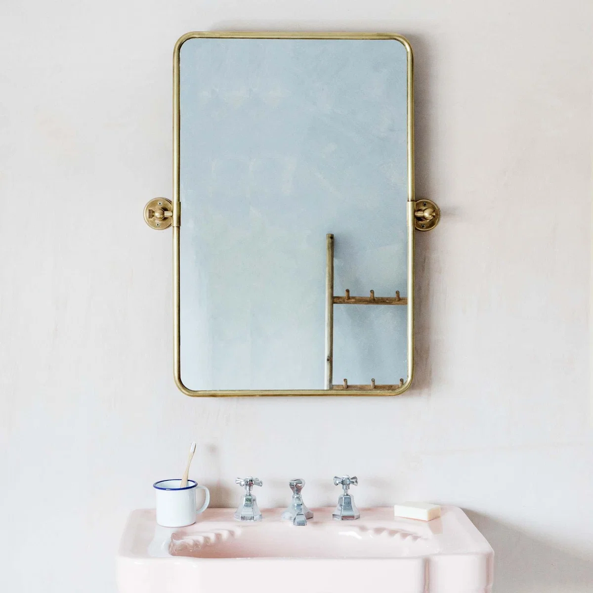 Otto Antique Gold Rectangular Tilting Mirror – image 1