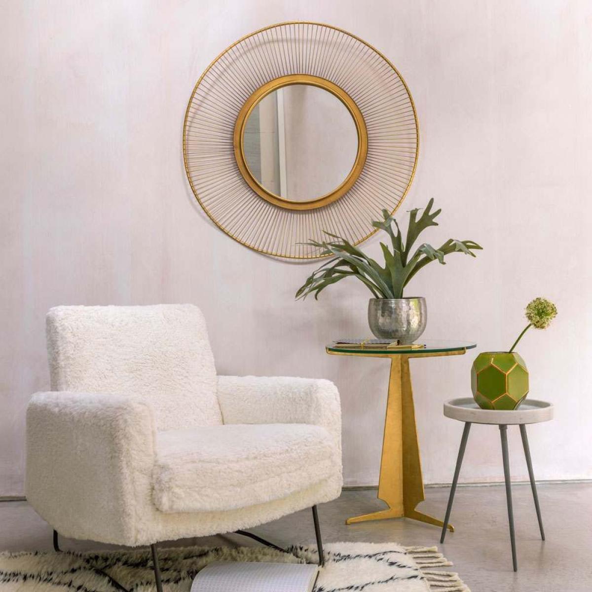 Solstice Gold Mirror – image 3