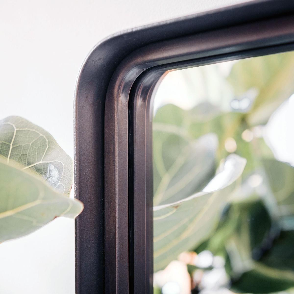 Slim Blackbeam Mirror – image 3