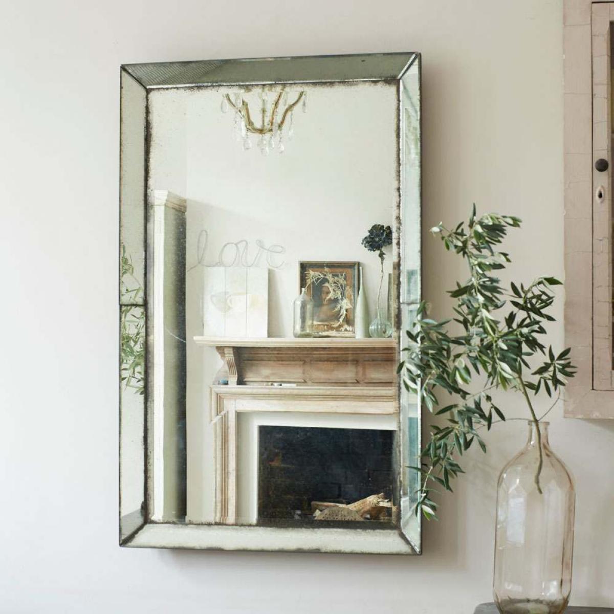 Antiqued Venetian Mirror – image 2