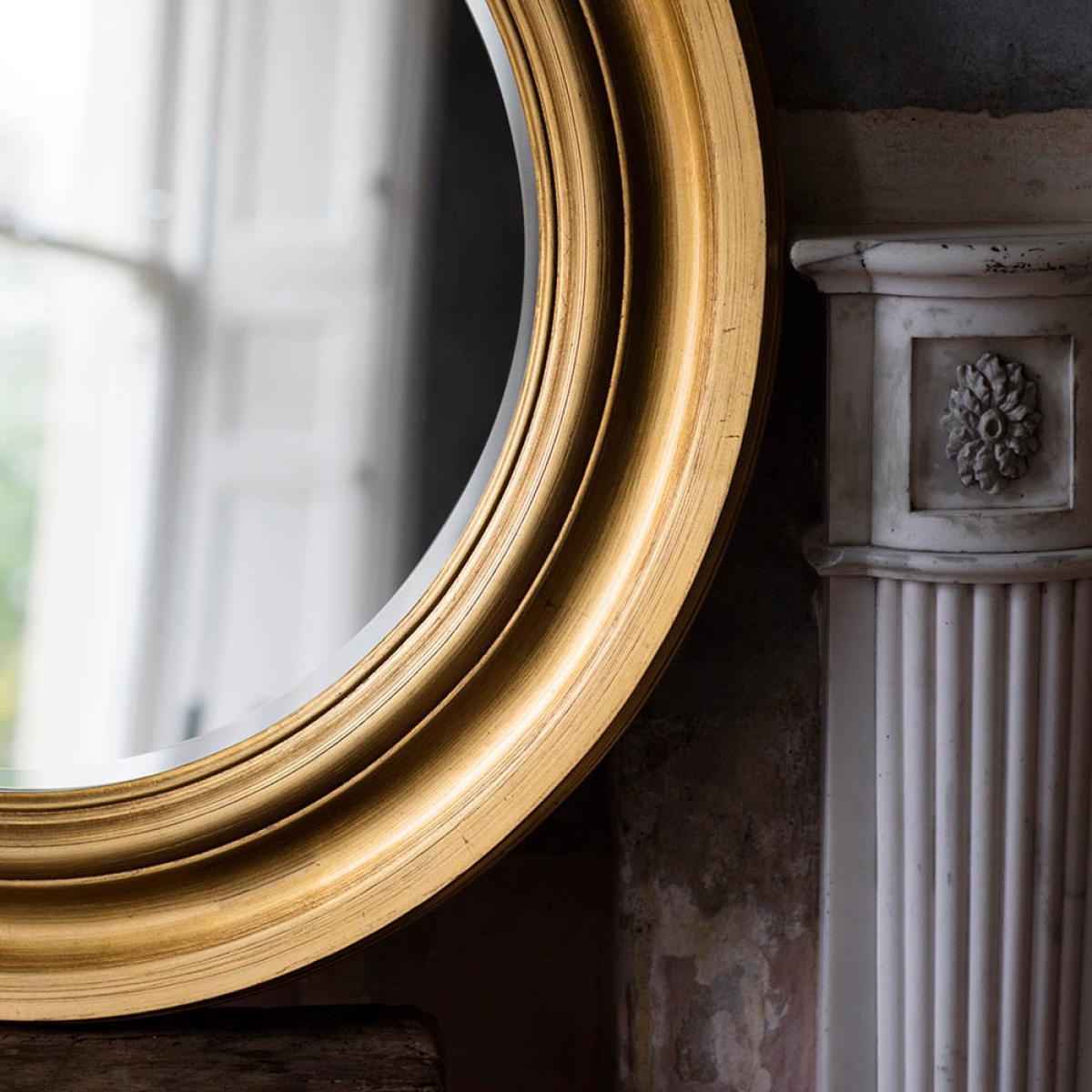 Berries Medium Round Wall Mirror - Gold – image 2