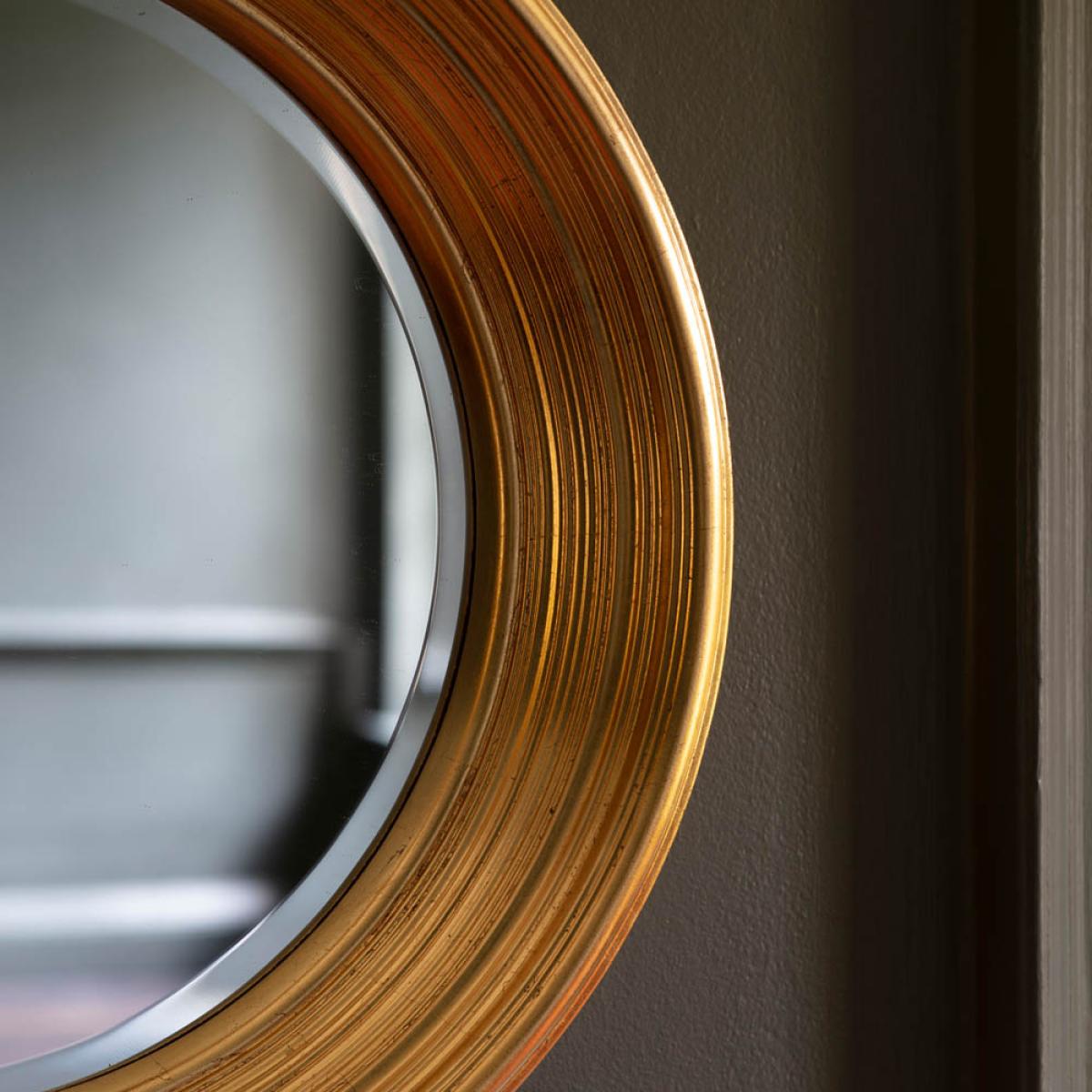 Aislin Medium Round Wall Mirror - Gold – image 3