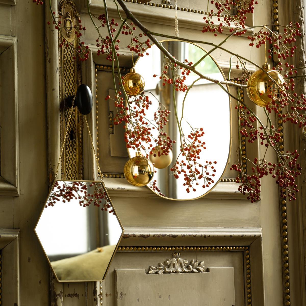 Uyova Oval Brass Mirror – image 4