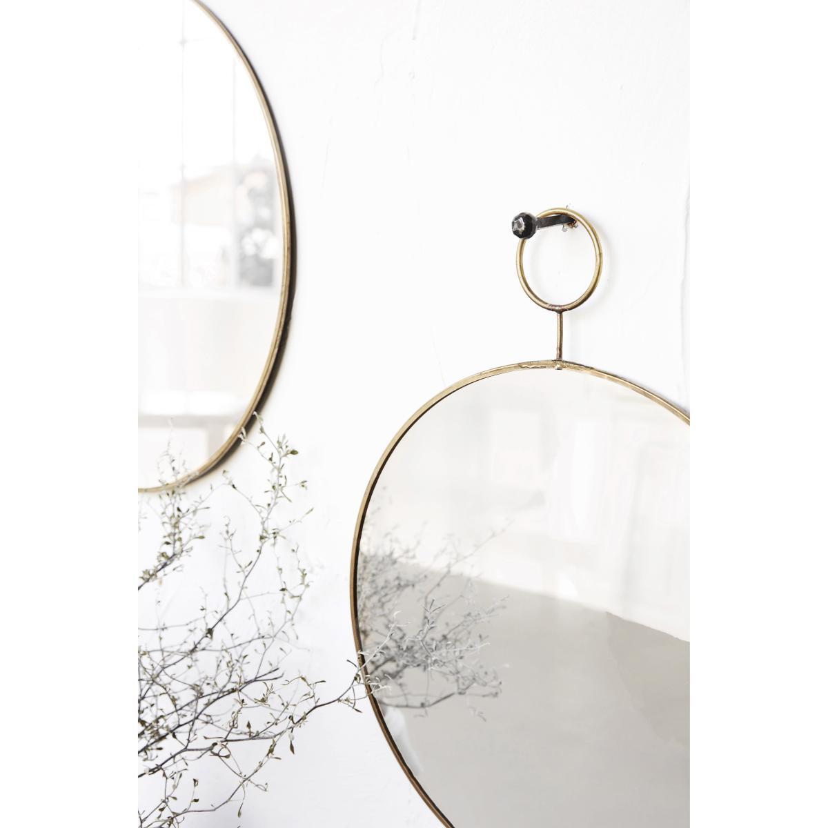 The loop Wall mirror - / Brass - Ø 32 cm by House Doctor Gold/Mirror/Metal – image 3