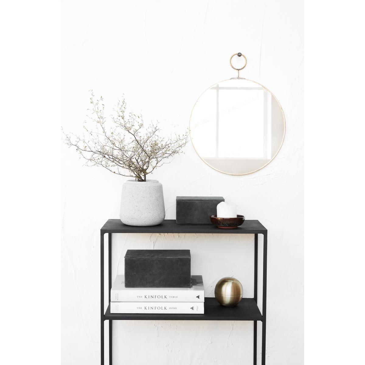 The loop Wall mirror - / Brass - Ø 32 cm by House Doctor Gold/Mirror/Metal – image 4