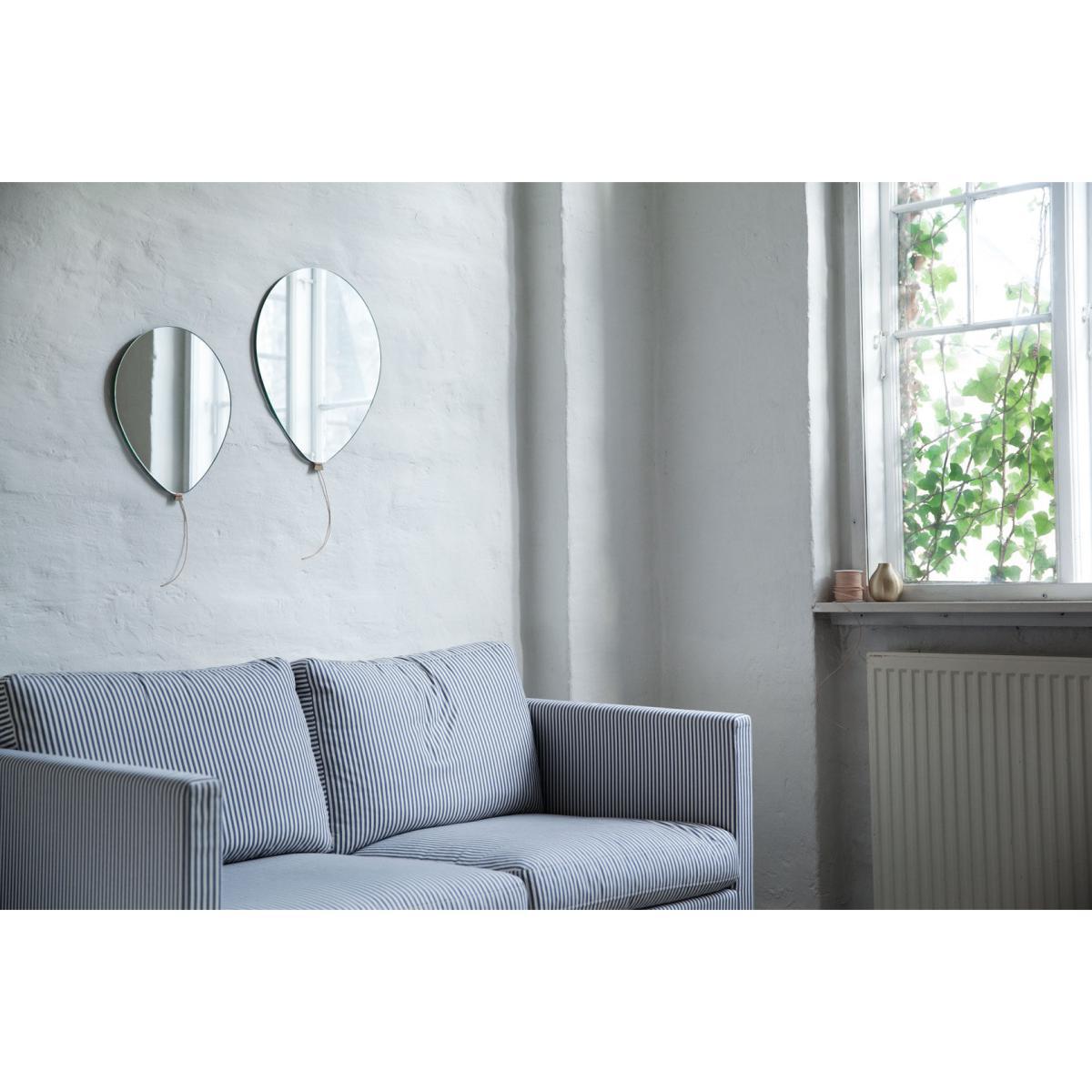 Balloon Small Mirror - W 28 x H 36 cm by EO Mirror – image 3