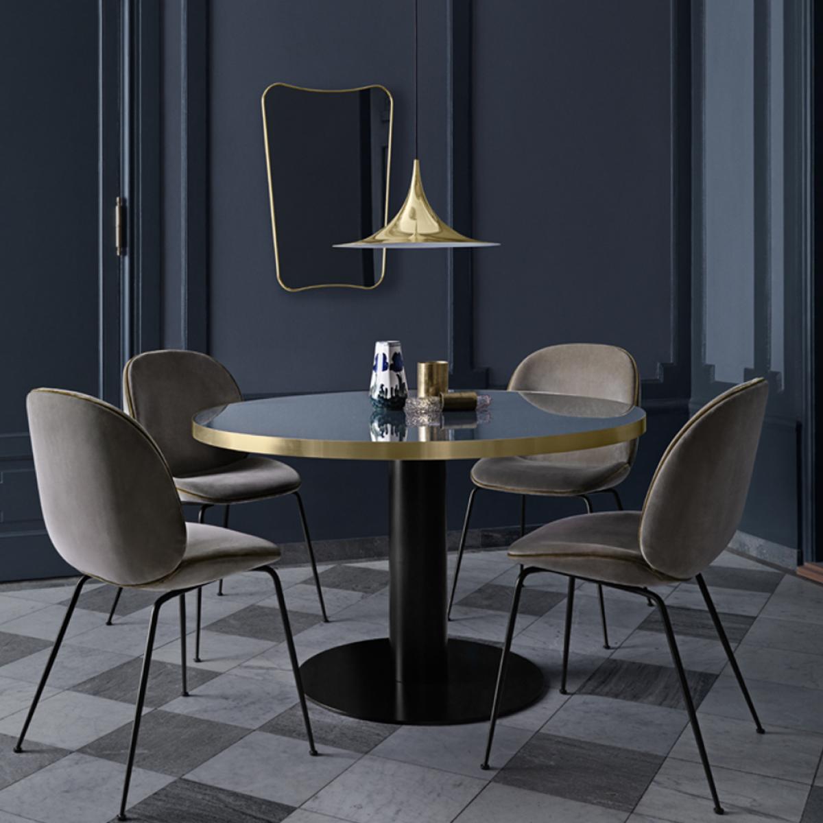 Gubi F.A.33 Mirror Black brass large – image 7