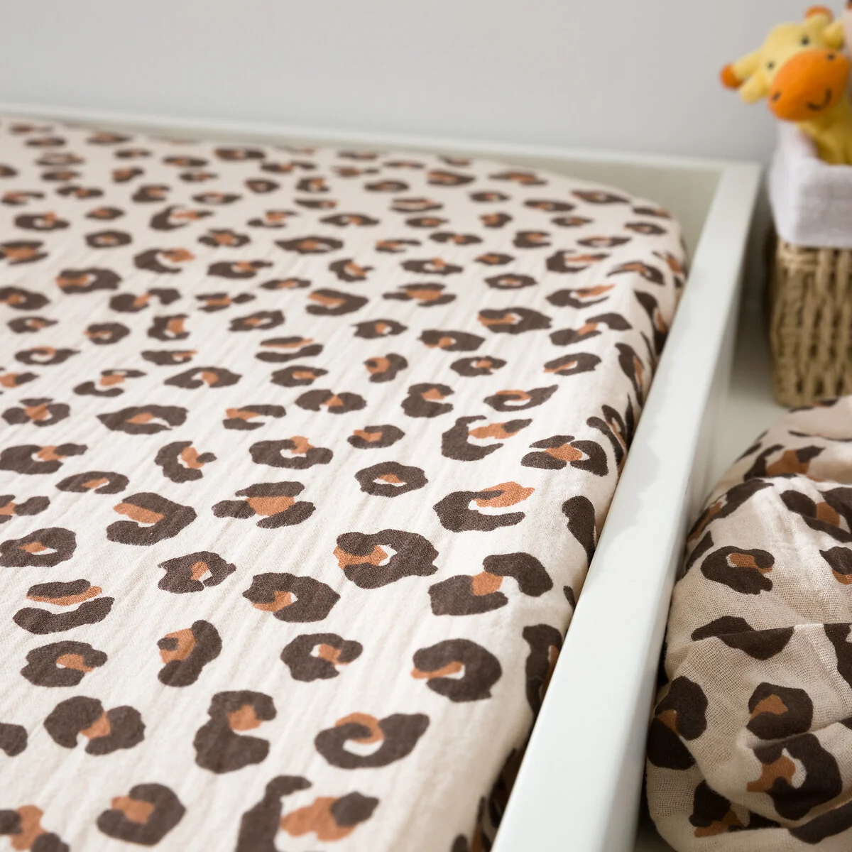 Set of 2 Azhar Changing Table Mattress Covers – image 3