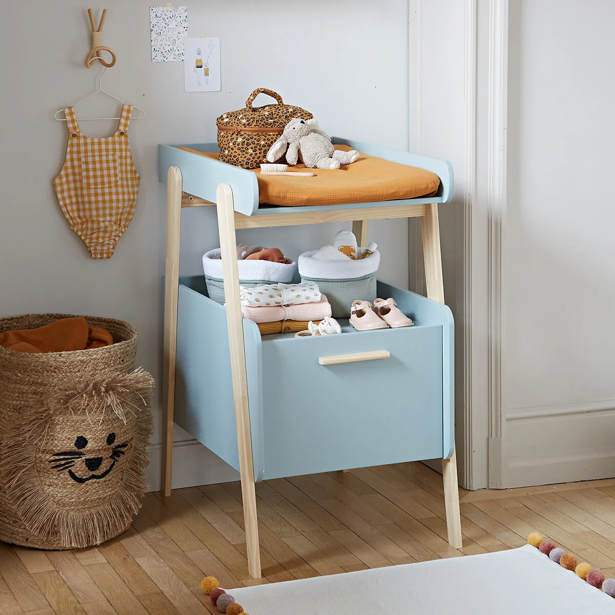 Oreade Changing Table with Drawer – image 3