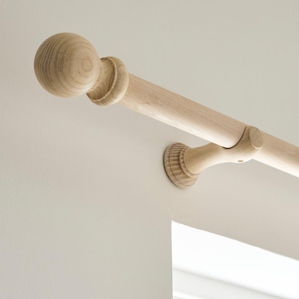 Tilton Wooden Curtain Pole with Rings – image 2