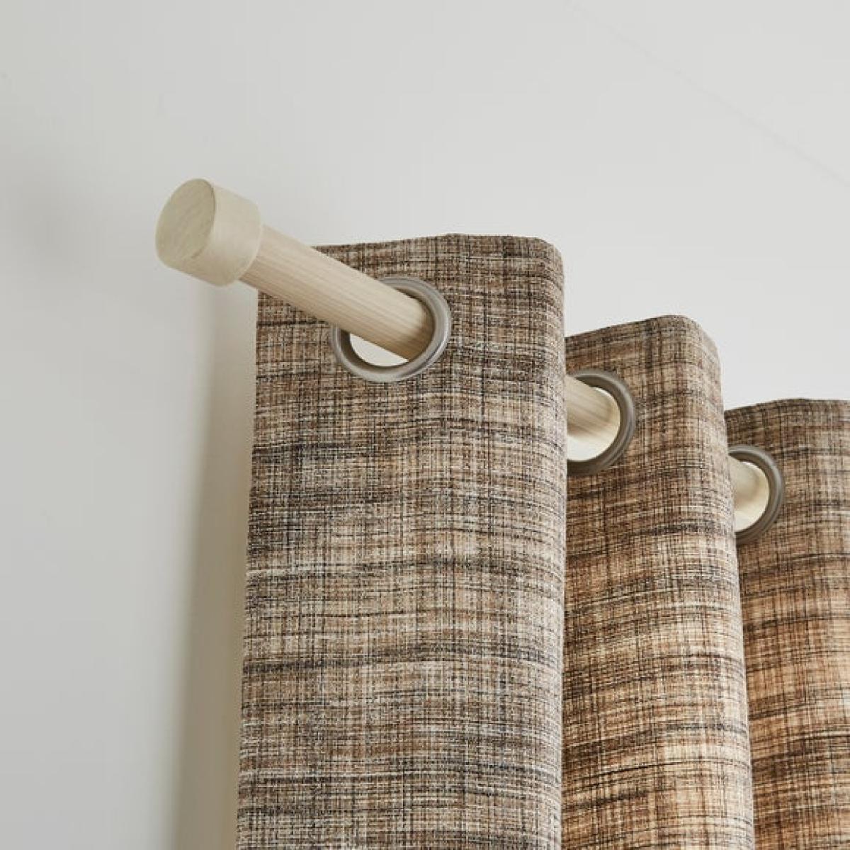 Trinity Wood Curtain Pole – image 2