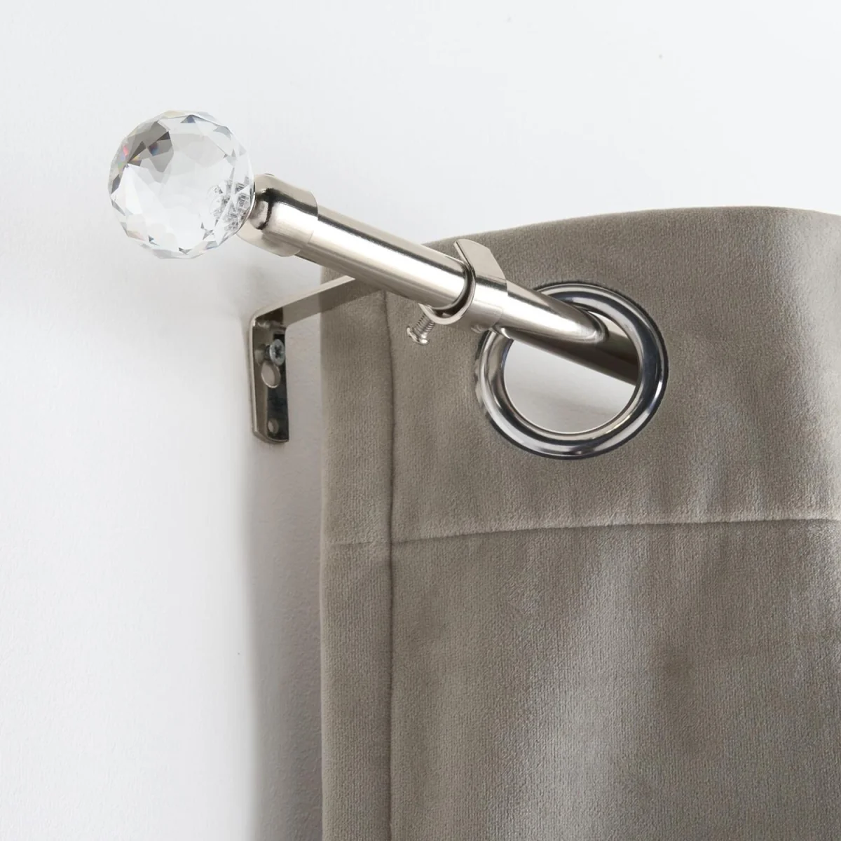 OHS Extendable Crystal Ball Curtain Pole - Silver – image 2