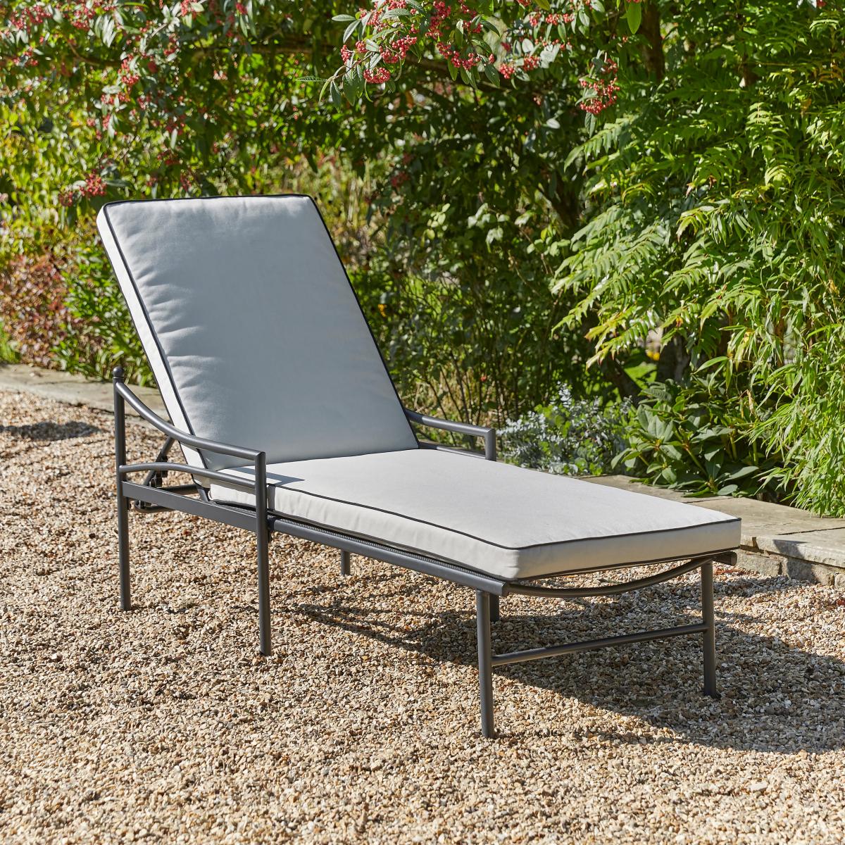 Windsor Lounger – image 4