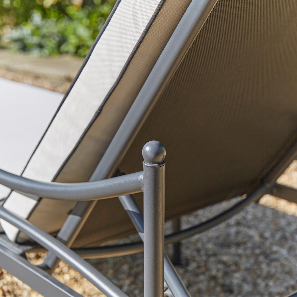 Windsor Lounger – image 6