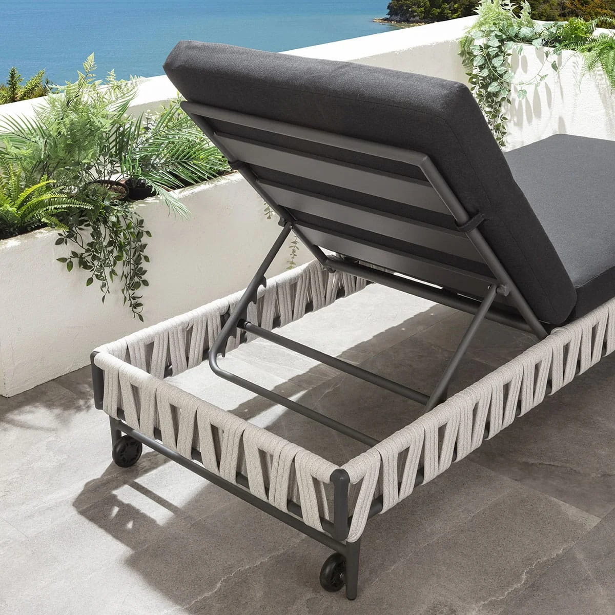 Set of 2 Modern Outdoor Garden Sun Loungers Light Grey Rope 200x77cm – image 4