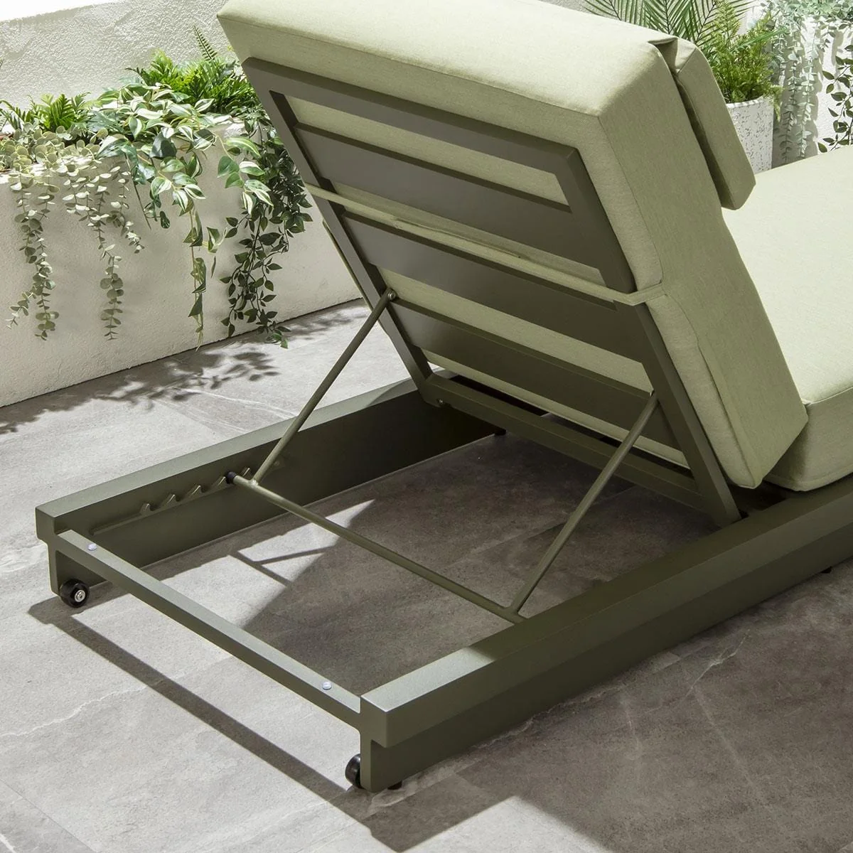 Modern Garden Cushioned Sun Lounger Outdoor Aluminium Green 200x78cm – image 6