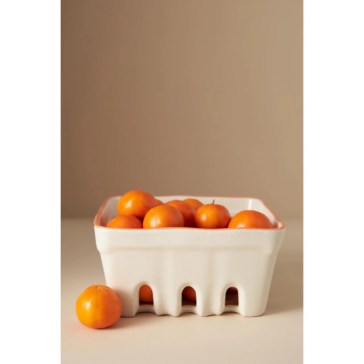Linnea Large Berry Basket – image 7
