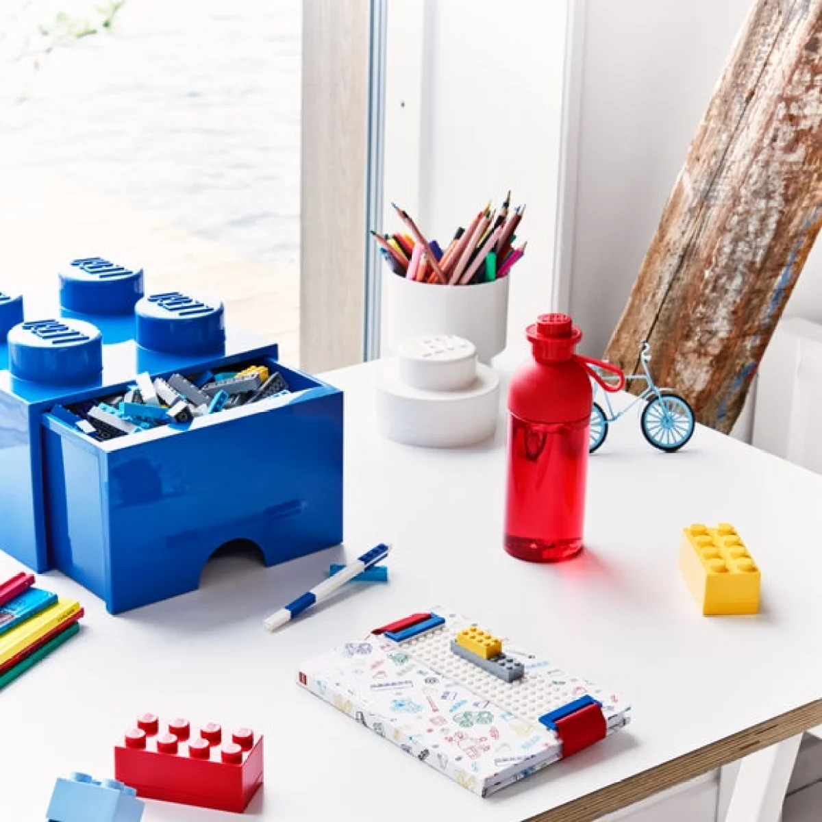 LEGO Small 4 Desk Drawer – image 1