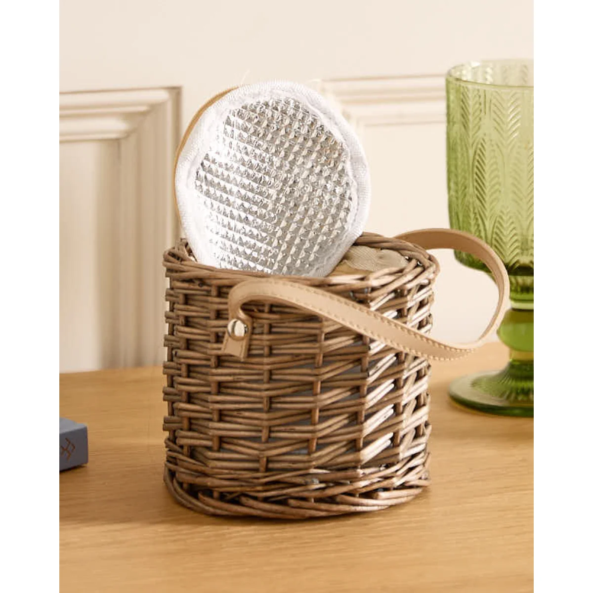 Wicker Champagne Cooler Basket – image 2