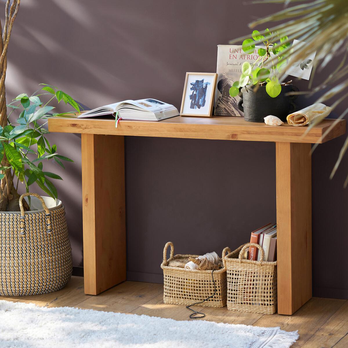Nakou Round Seagrass Basket – image 4