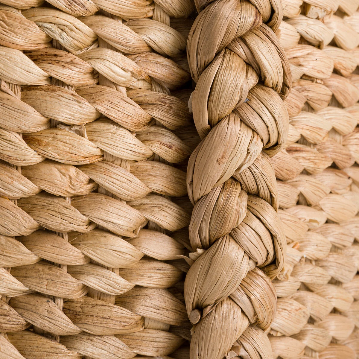 Tima High Round Basket in Water Hyacinth with 4 Handles – image 5