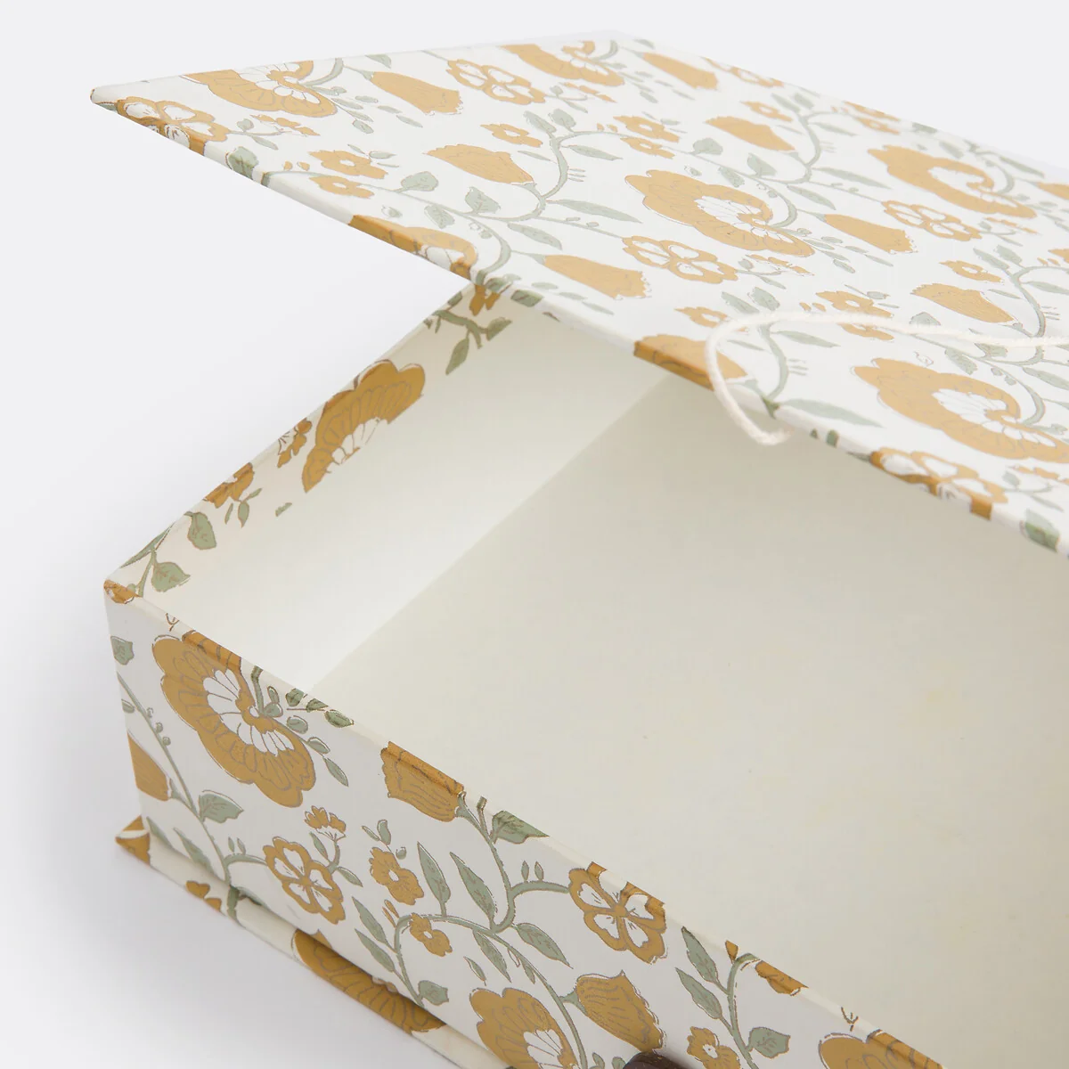Set of 3 Yassia Storage Boxes – image 8
