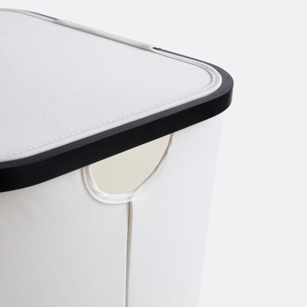 Yoani Laundry Basket – image 4