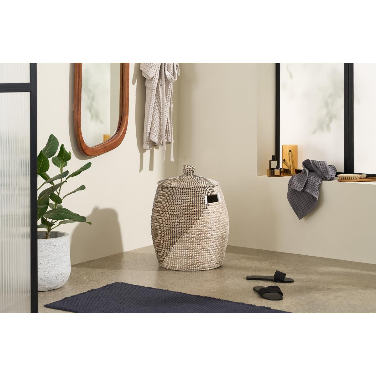 Roare Slant Laundry Basket, Black & White Natural Seagrass – image 3