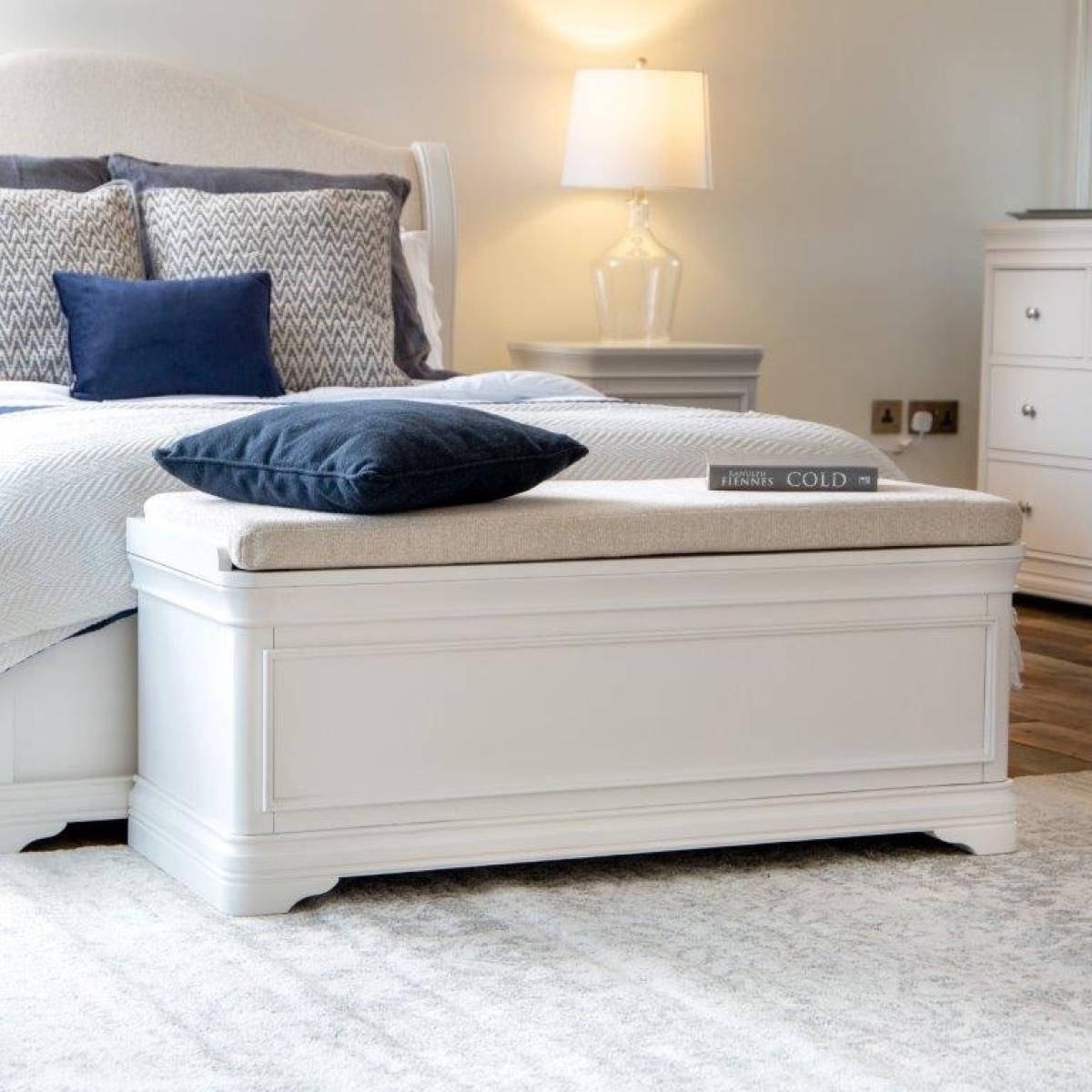 Sutton Blanket Box - White – image 2