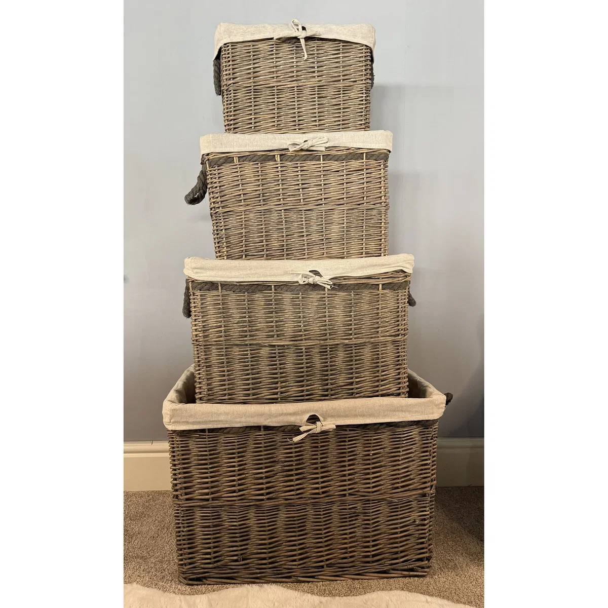 Wovenhill Wicker Grey Wash Storage Basket with Lining – image 2