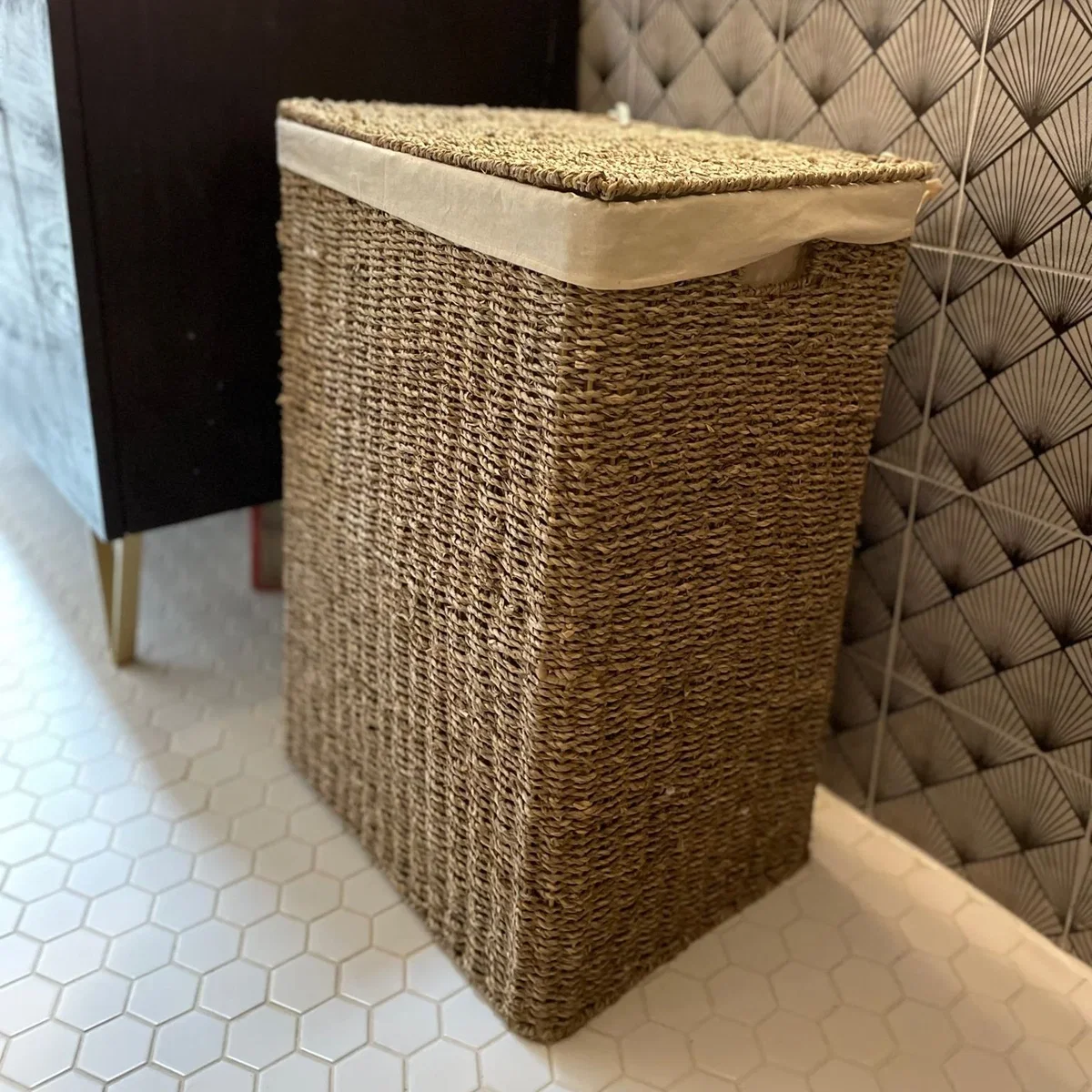 Wovenhill Seagrass Rattan Laundry Basket – image 6