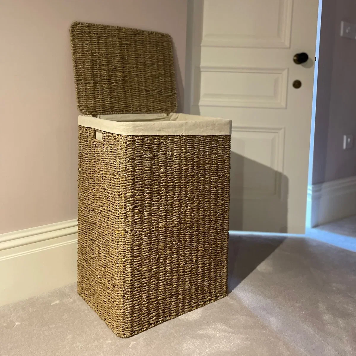 Wovenhill Seagrass Rattan Laundry Basket – image 7