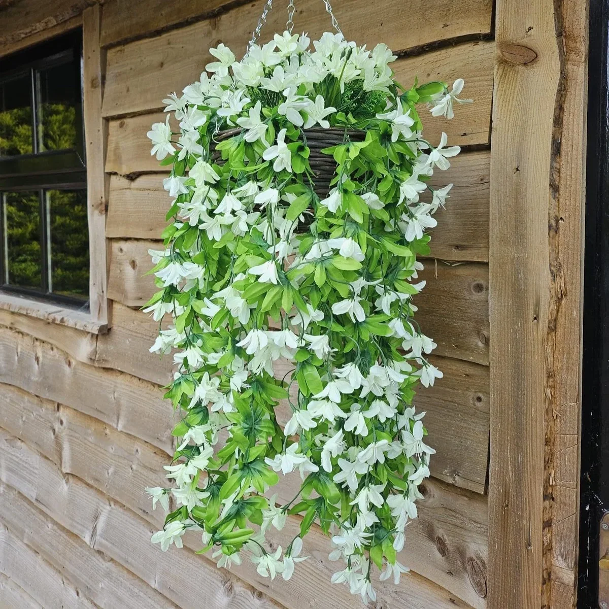 white lily Flower basket - White – image 2