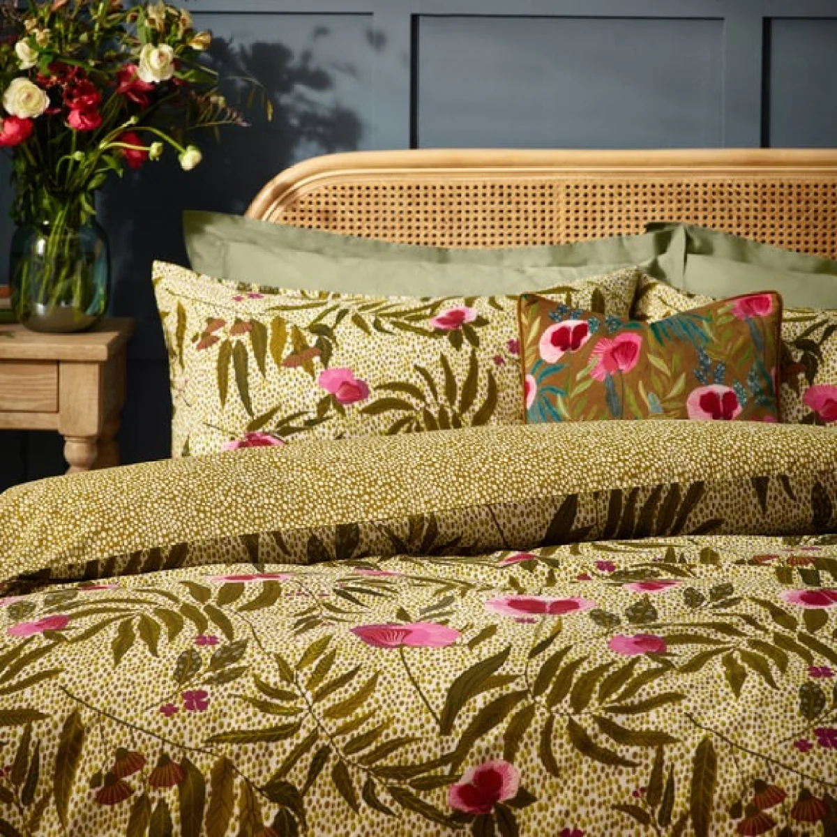 Wylder Nature House of Bloom Poppy Duvet Cover & Pillowcase Set Sage – image 2