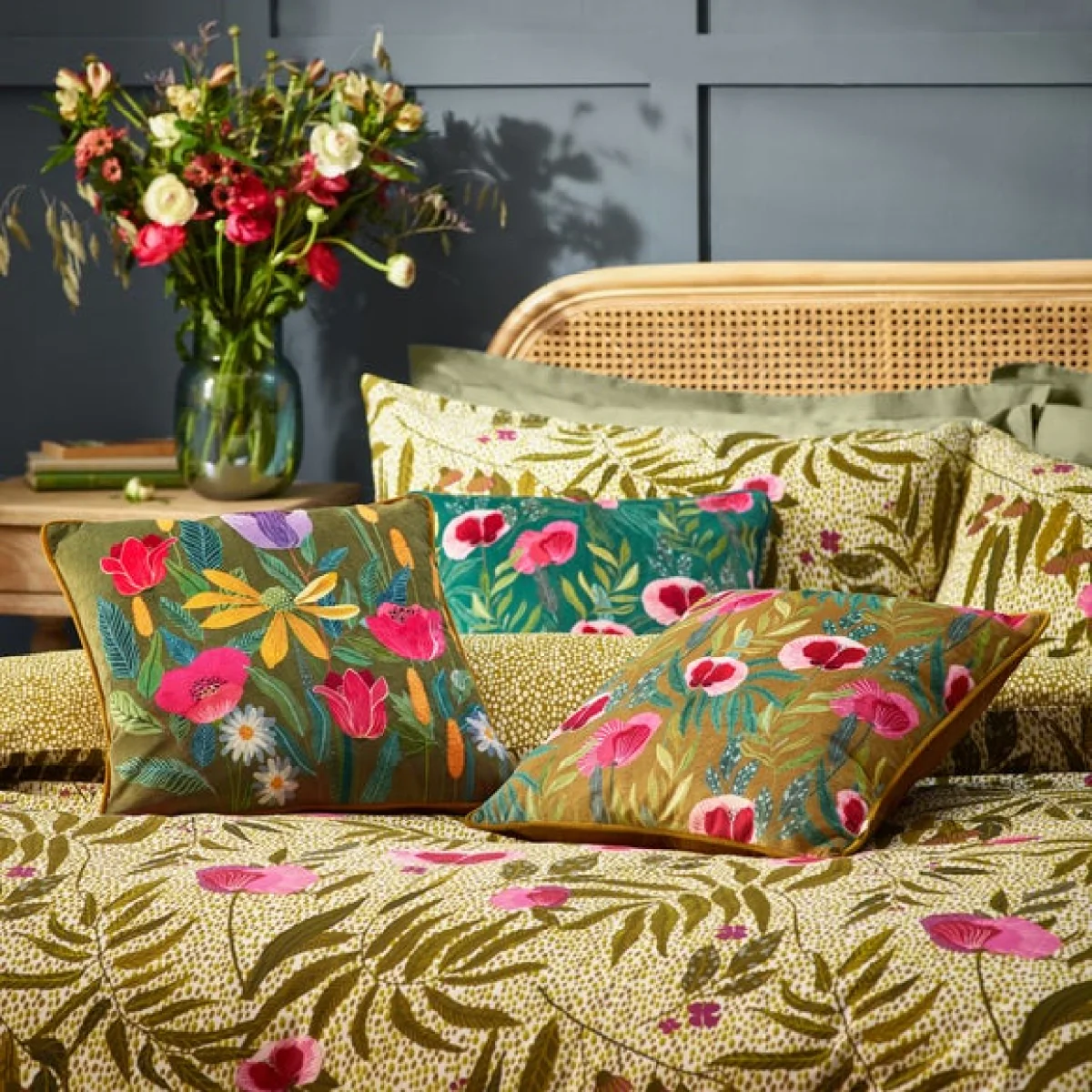 Wylder Nature House of Bloom Poppy Duvet Cover & Pillowcase Set Sage – image 5
