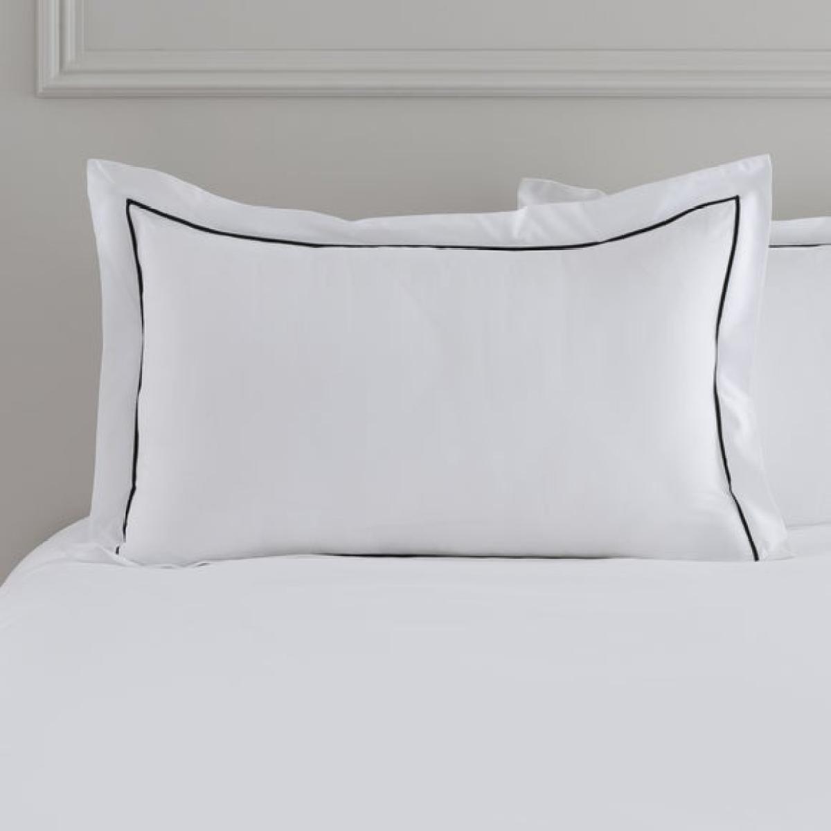 Berlin Single Stitch Bedding Bundle – image 2