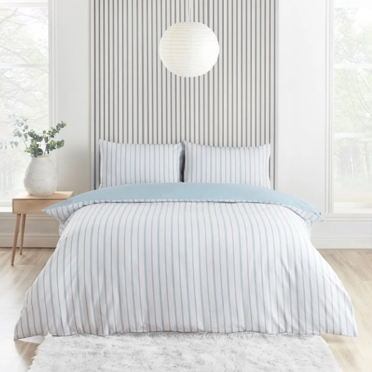 Catherine Lansfield Meadowsweet Floral Reversible Blue Duvet Cover & Pillowcase Set Blue – image 3
