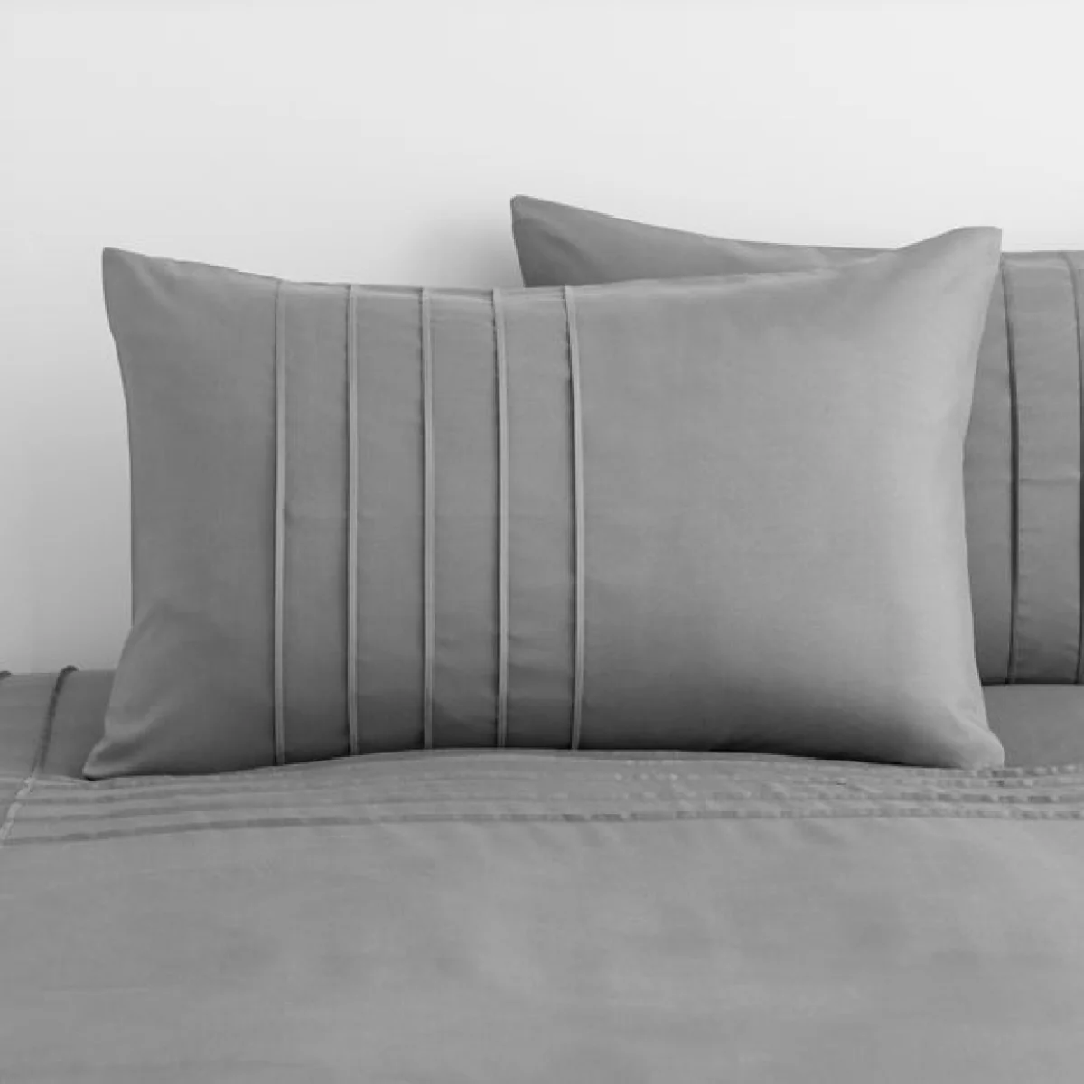 Jessa Pintuck Charcoal Duvet Cover & Pillowcase Set Charcoal – image 5
