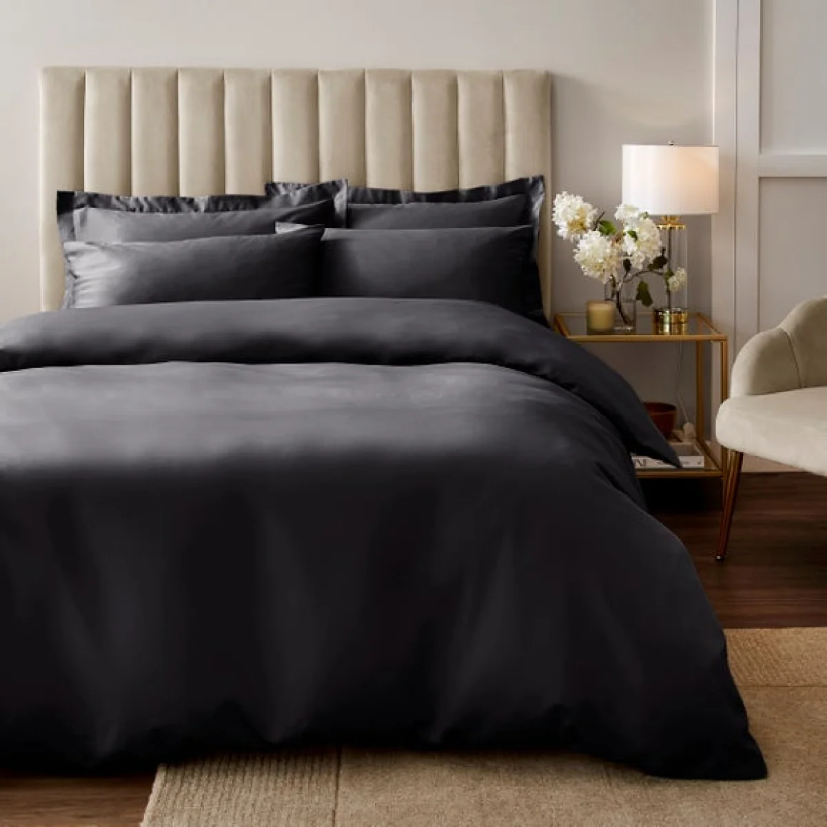 Soft & Silky Duvet Cover and Pillowcase Set Black – image 1