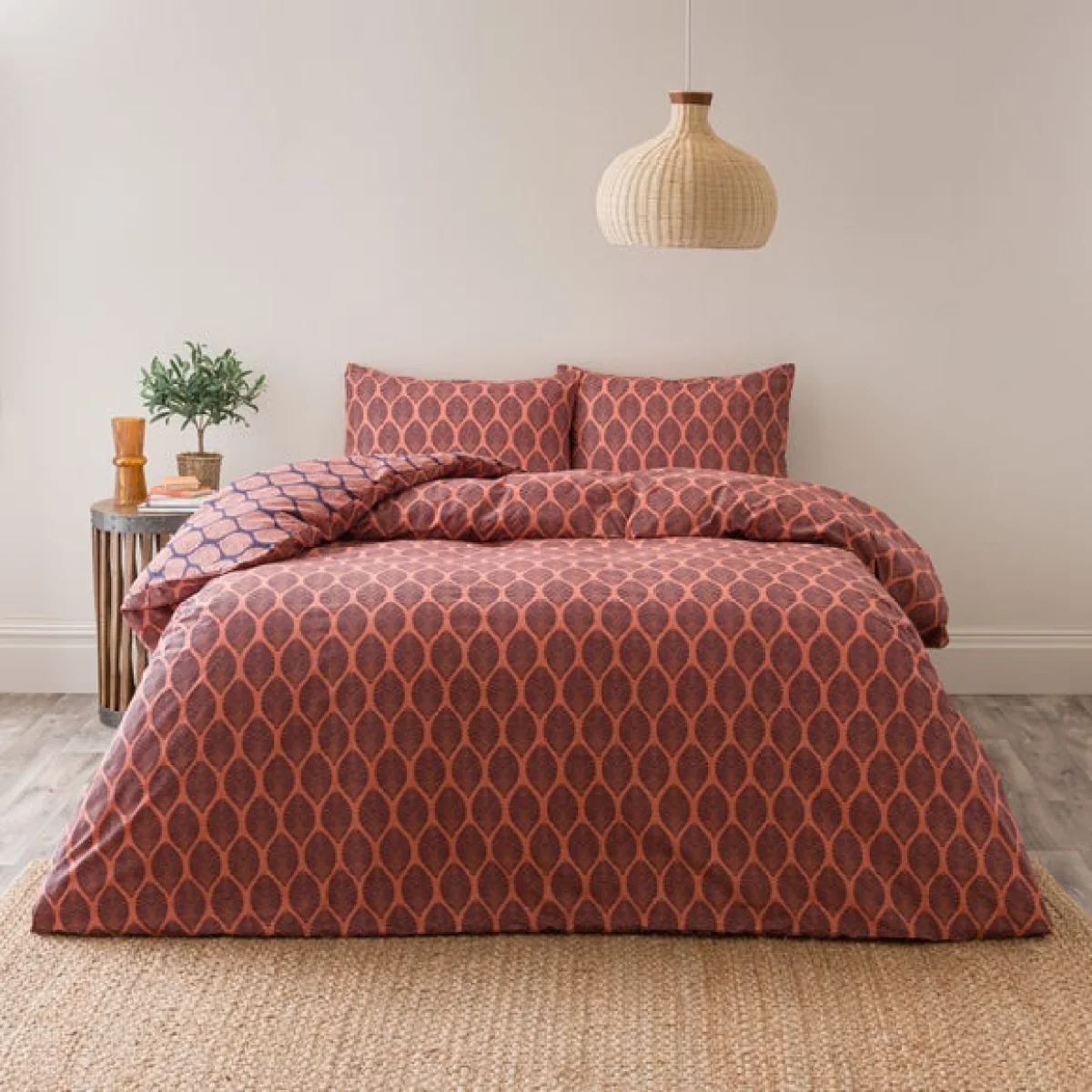 Rehan Leaves Duvet Cover & Pillowcase Set Navy (Blue) – image 2