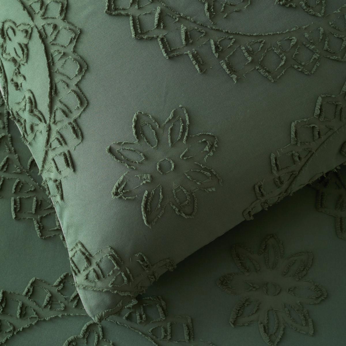 Mandala Clipped Jaquard Duvet Cover and Pillowcase Set – image 5