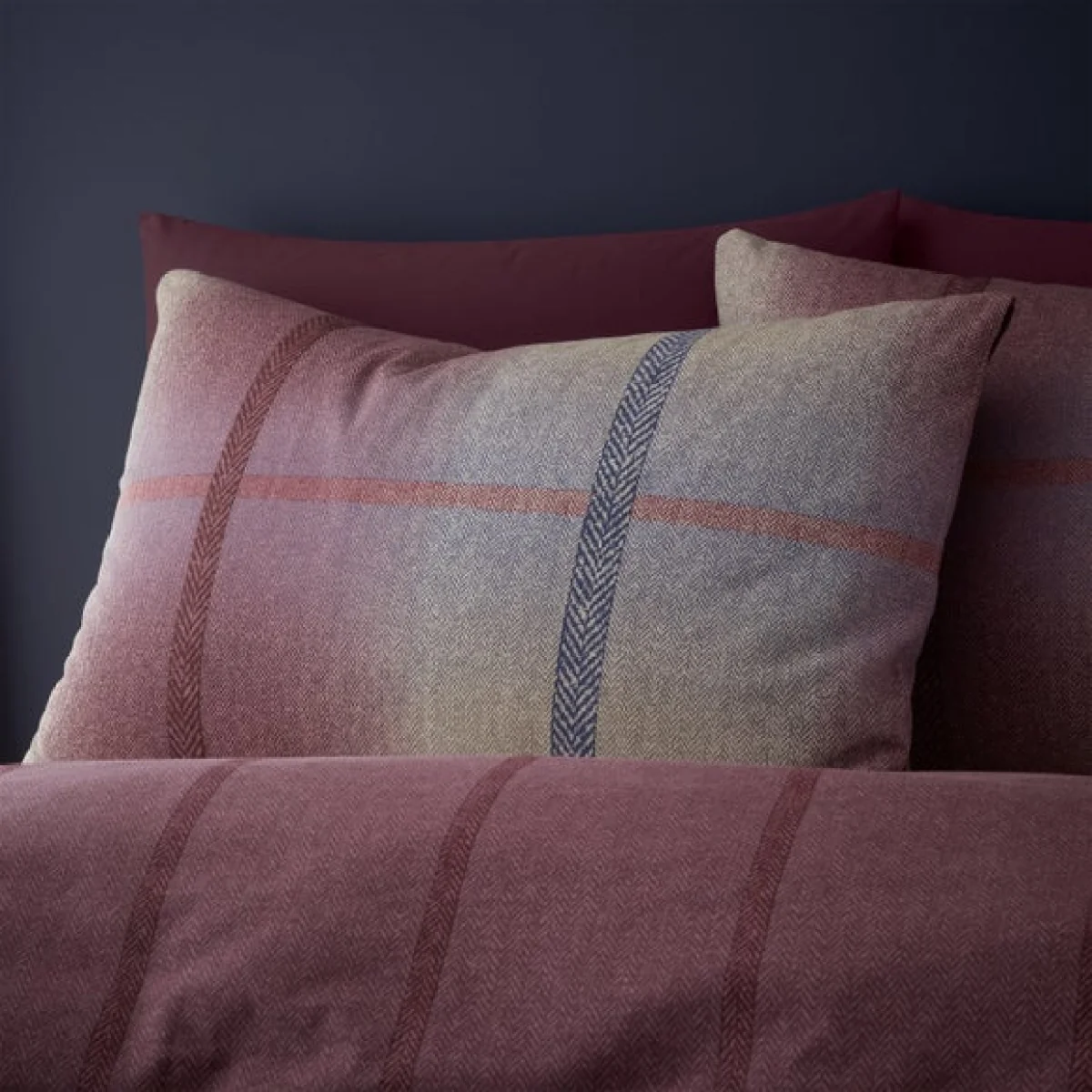 Catherine Lansfield Melrose Tweed 100% Brushed Cotton Duvet Cover & Pillowcase Set Plum Purple – image 2
