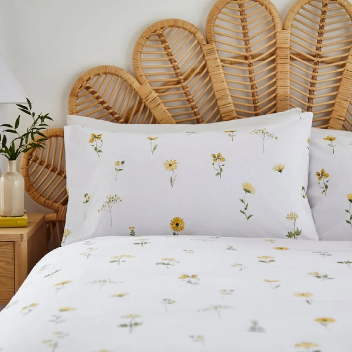 Pressed Floral Yellow 100% Cotton Duvet Cover and Pillowcase Set Yellow/White/Green – image 2